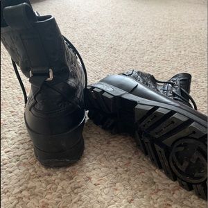Genuine black Leather men’s winter Gucci boots.